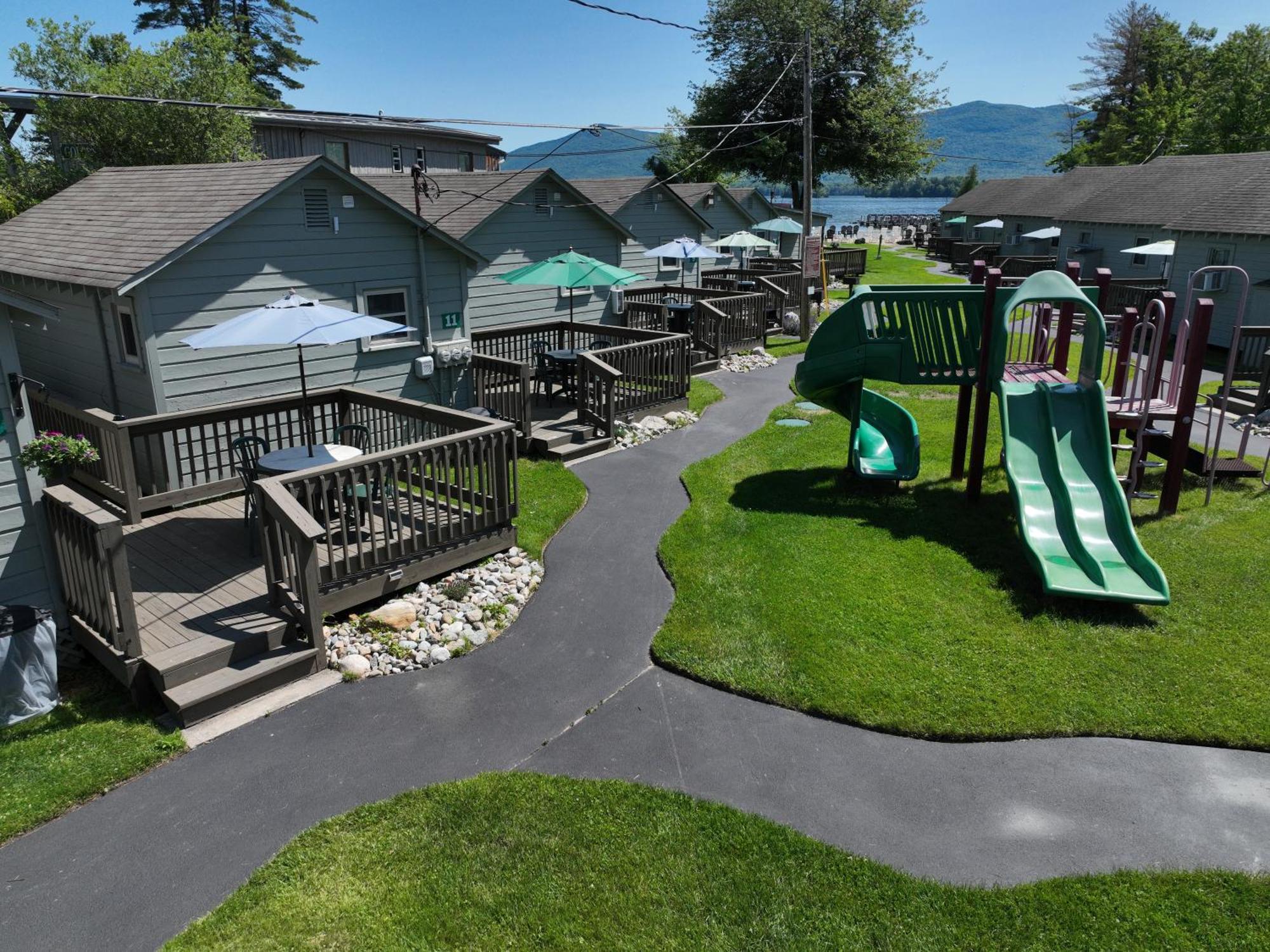 Lake George Diamond Cove Cottages, Cabins, & Hotel Exterior foto