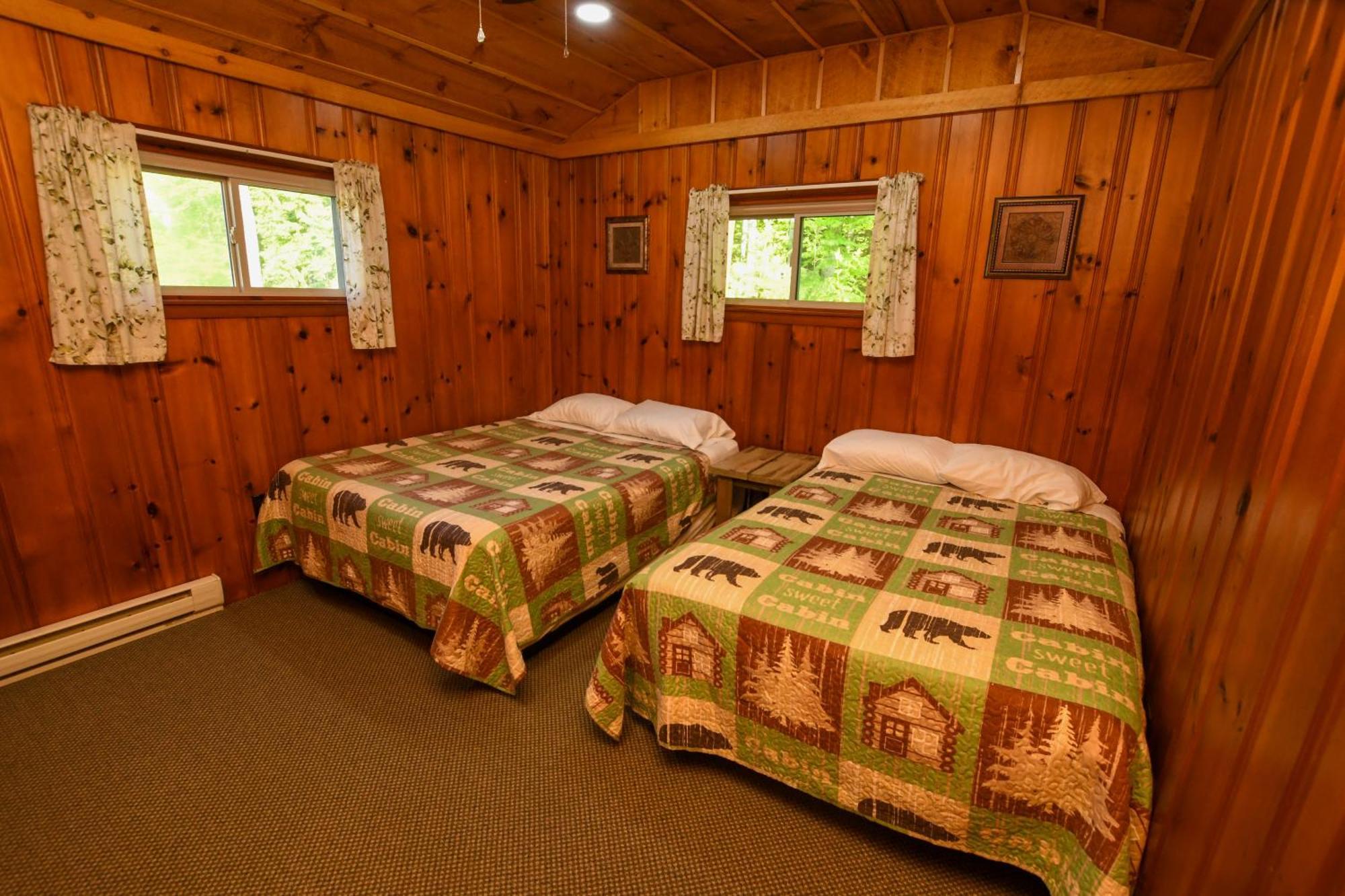 Lake George Diamond Cove Cottages, Cabins, & Hotel Exterior foto